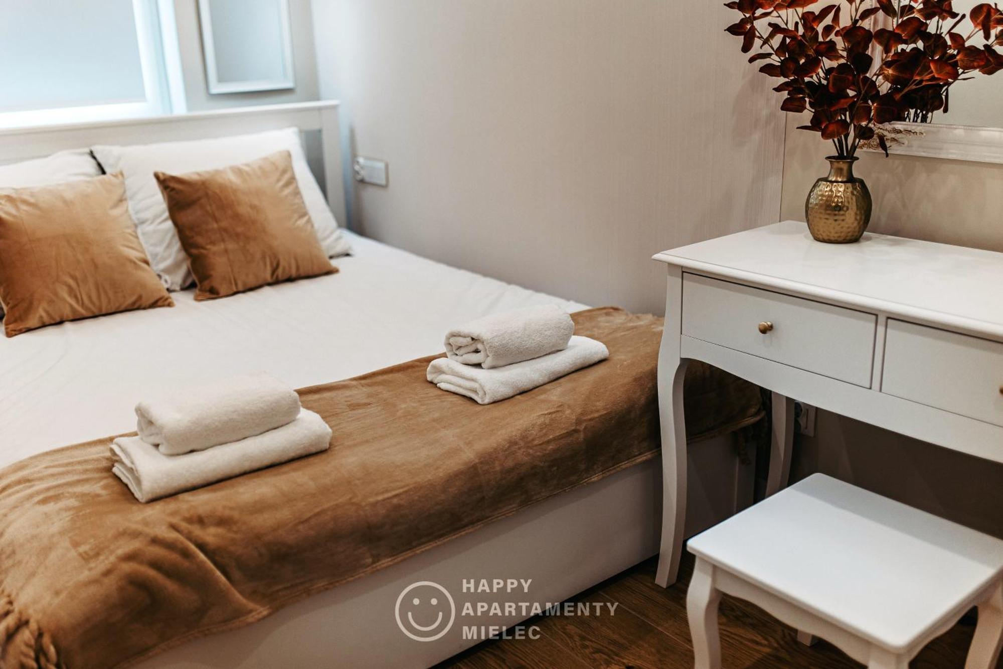 Happy Gold - Apartamentyhappy Pl เมียเลส ภายนอก รูปภาพ